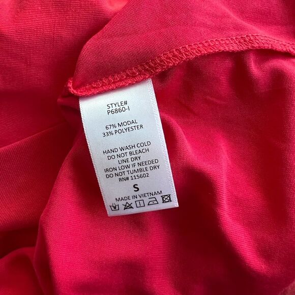 Lush Material Girl Dolman Sleeve Romper Pink Coral NWT - Picture 10 of 14